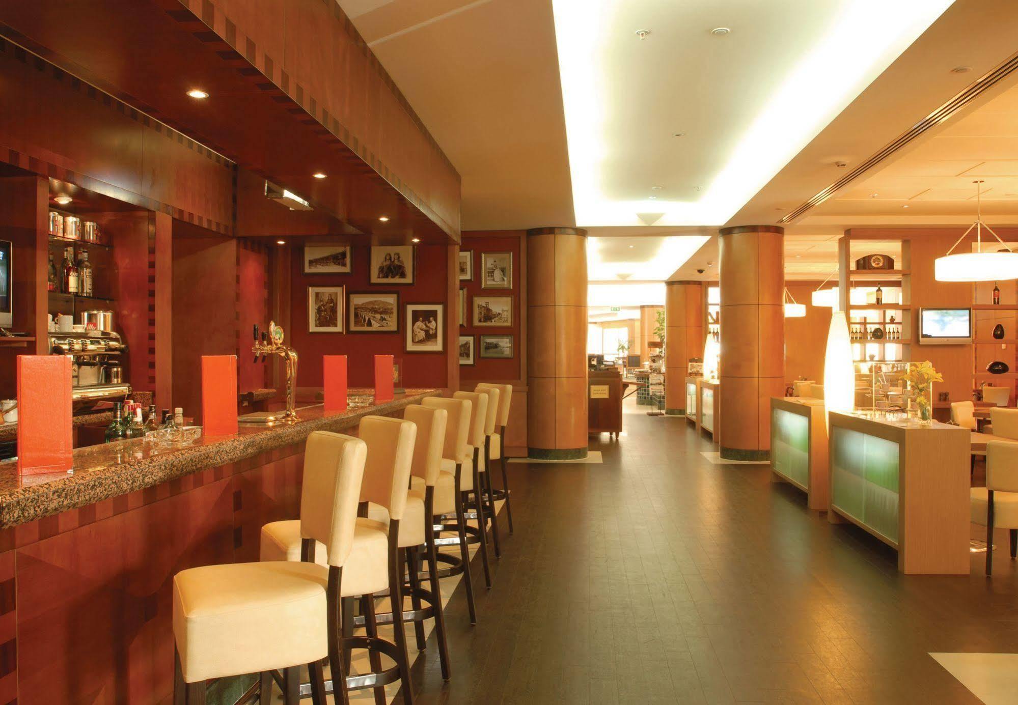 Courtyard By Marriott Tbilisi Hotel Eksteriør billede